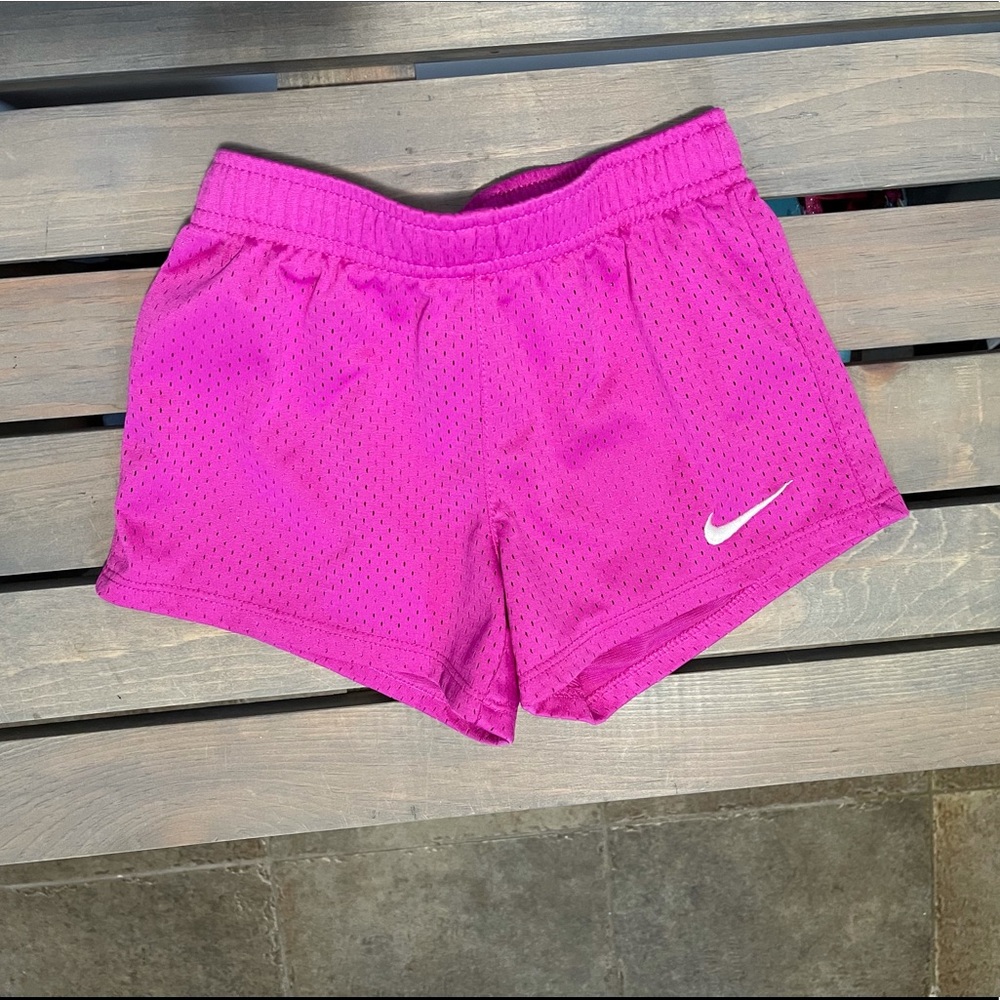 Girls Nike Mess Shorts